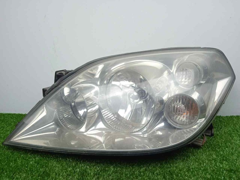 Recambio de faro izquierdo para nissan primera berlina (p12) 1.9 16v turbodiesel cat referencia OEM IAM  P12. 