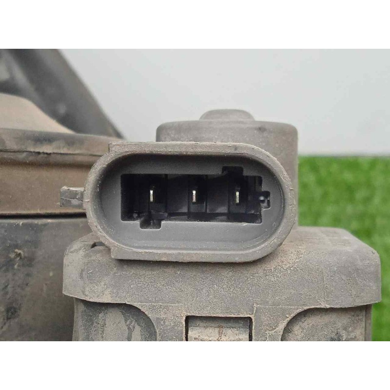 Recambio de faro izquierdo para nissan primera berlina (p12) 1.9 16v turbodiesel cat referencia OEM IAM  P12. 