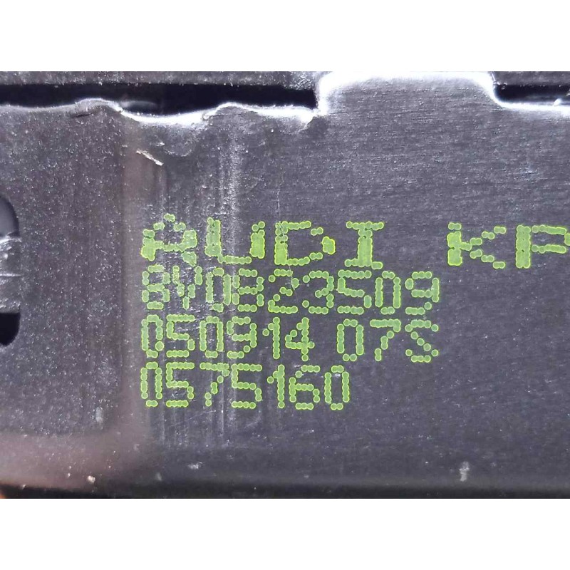 Recambio de cerradura capot para audi a3 sedán(8vs) 2.0 16v tdi referencia OEM IAM 8V0823509 2.PINES 