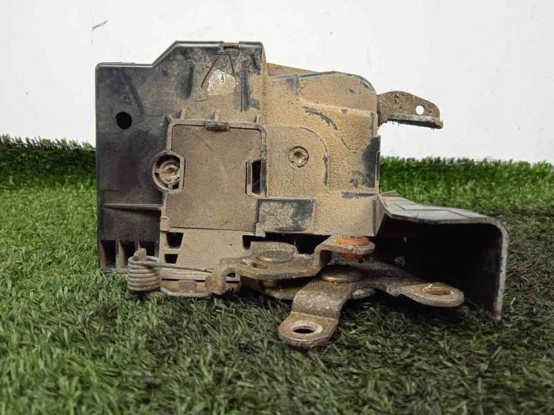 Recambio de cerradura puerta trasera derecha para bmw serie 3 berlina (e30) 1.6 referencia OEM IAM 51221906572  