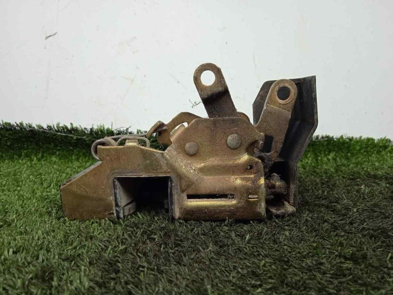 Recambio de cerradura puerta trasera derecha para bmw serie 3 berlina (e30) 1.6 referencia OEM IAM 51221906572  