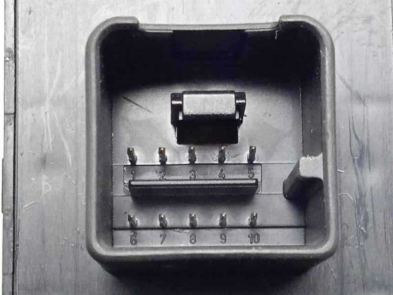 Recambio de mando elevalunas delantero izquierdo para volkswagen touareg (7la) 2.5 tdi referencia OEM IAM 7L6959857A 4.BOTONES 