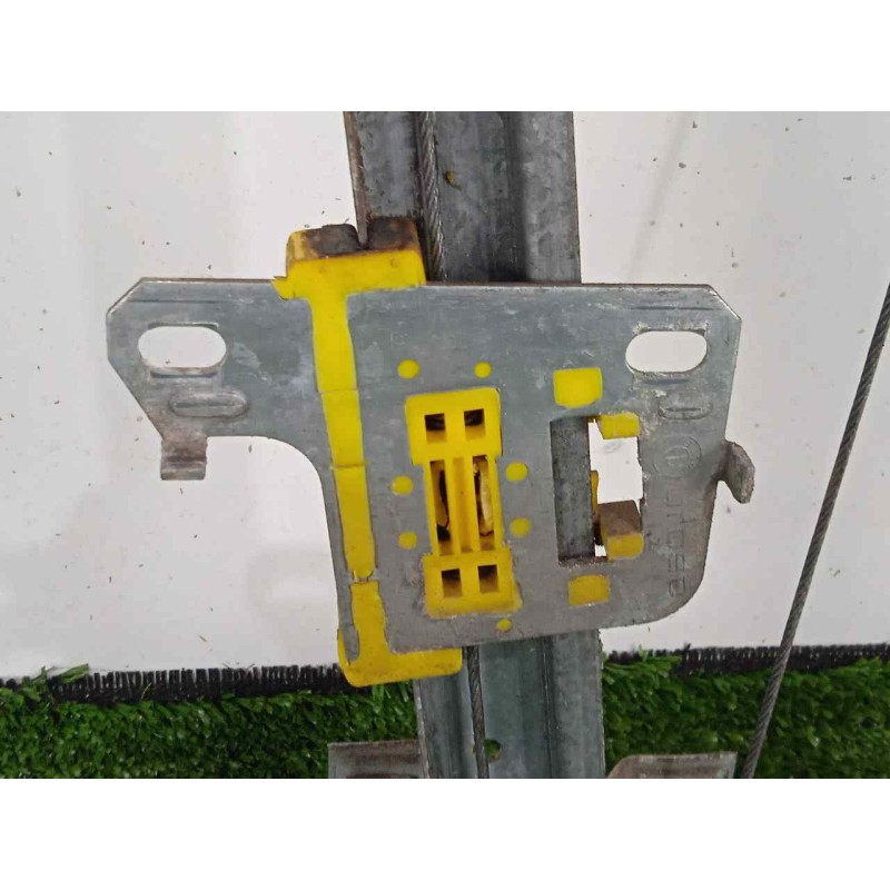 Recambio de elevalunas trasero derecho para bmw serie 3 berlina (e30) 1.6 referencia OEM IAM  MANUAL 