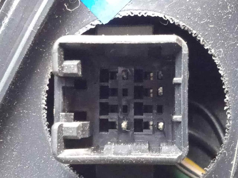 Recambio de retrovisor derecho para kia carens 1.8 cat referencia OEM IAM  00-02 - ELECTRICO NEGRO