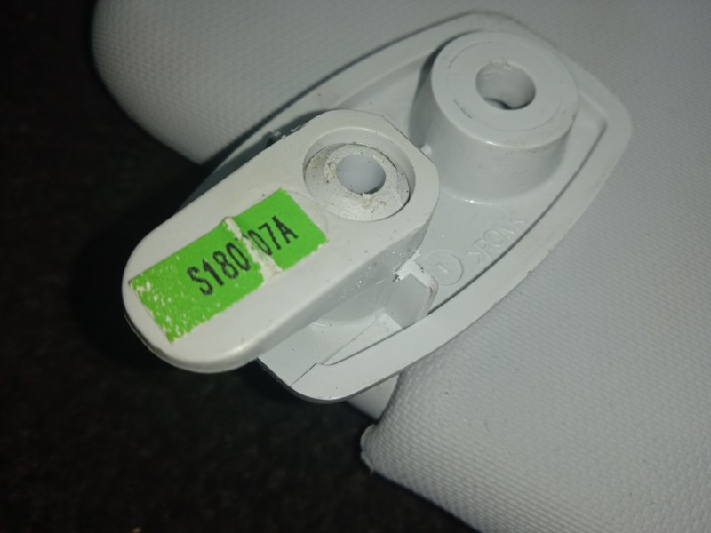 Recambio de parasol derecho para opel corsa e gsi referencia OEM IAM S180707A  