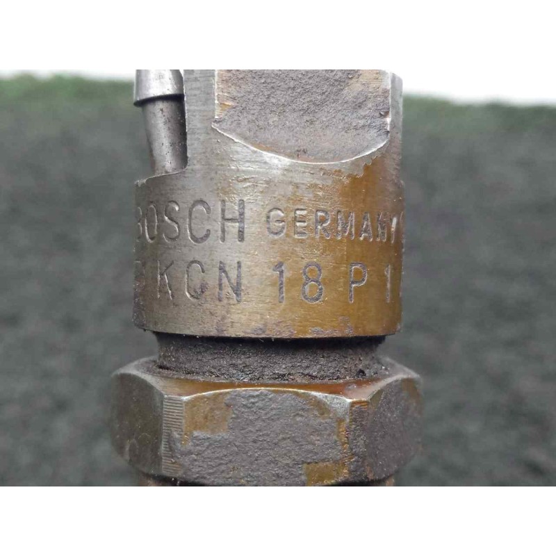 Recambio de inyector para nissan serena (c23m) 2.3 diesel referencia OEM IAM KCN18P1 BOSCH 