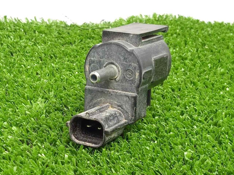 Recambio de valvula de vacio para mitsubishi l 200 2.4 di-d cat referencia OEM IAM SINREFERENCIA  