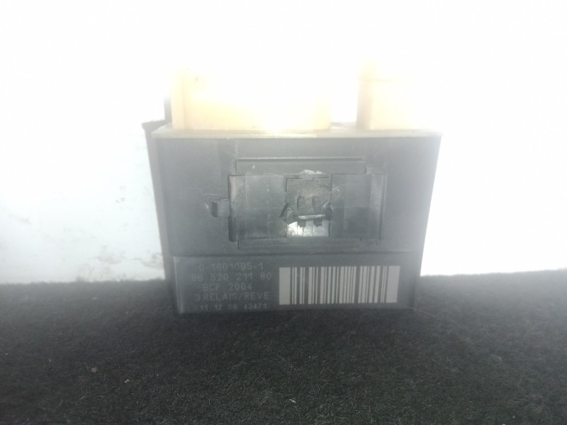 Recambio de caja precalentamiento para citroën c5 berlina 1.6 hdi fap referencia OEM IAM 9652021180  