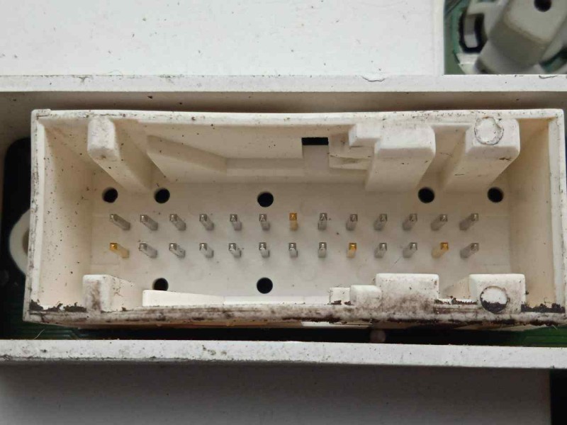 Recambio de cuadro instrumentos para ford focus berlina (cak) 1.6 16v cat referencia OEM IAM 98AB10849JH  