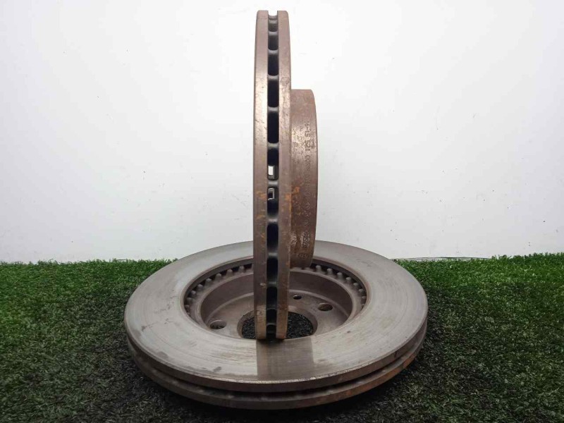 Recambio de disco freno delantero para dacia duster 1.6 16v cat referencia OEM IAM 16155210028 VENTILADOS MEYLE