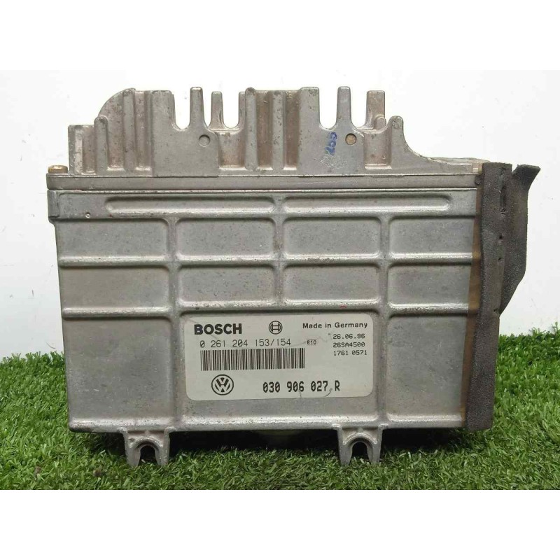 Recambio de centralita motor uce para volkswagen polo berlina (6n1) 1.4 referencia OEM IAM 0261204153-030906027R  BOSCH