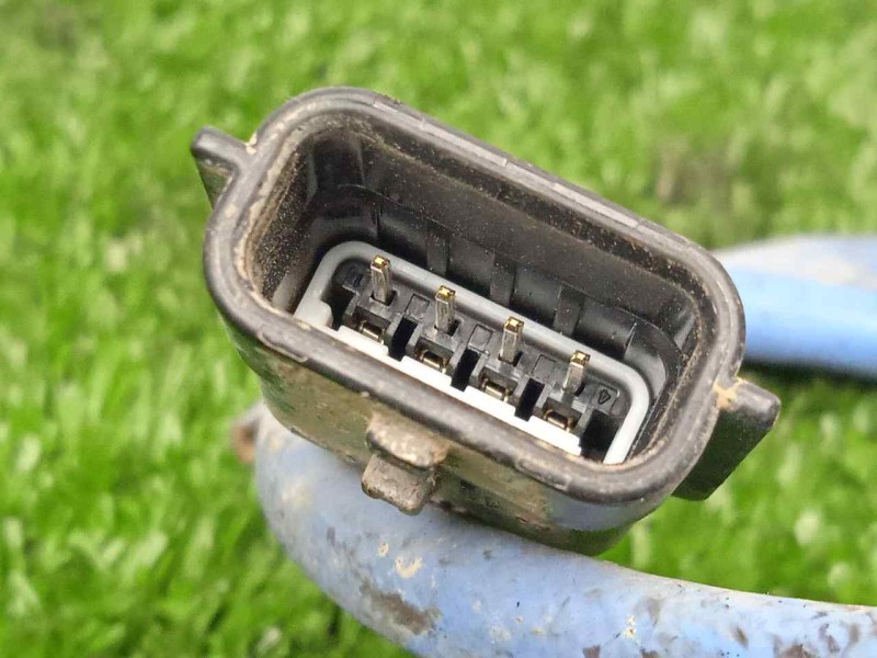 Recambio de sonda lambda para dacia duster 1.6 16v cat referencia OEM IAM  4.CABLES 