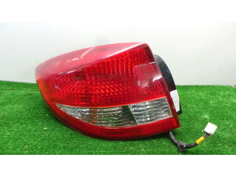 Recambio de piloto trasero izquierdo para kia rio 1.3 cat referencia OEM IAM  02-05 4.PUERTAS