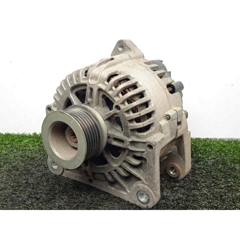 Recambio de alternador para dacia duster 1.6 16v cat referencia OEM IAM TG11C063 110AH - VALEO POLEA.FIJA - 6.CANALES