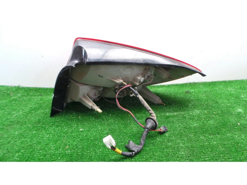 Recambio de piloto trasero izquierdo para kia rio 1.3 cat referencia OEM IAM  02-05 4.PUERTAS