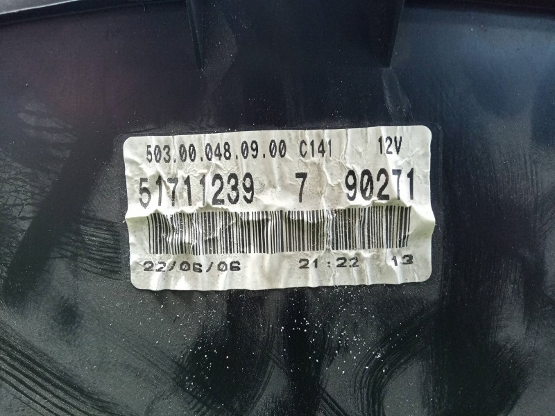 Recambio de cuadro instrumentos para fiat panda (169) 1.2 cat referencia OEM IAM 51711239-503000480900 1.CONECTOR 