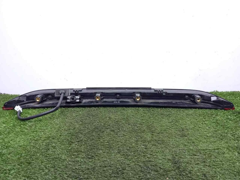 Recambio de luz central de freno para kia ceed 1.0 tgdi cat referencia OEM IAM 92700J7000  