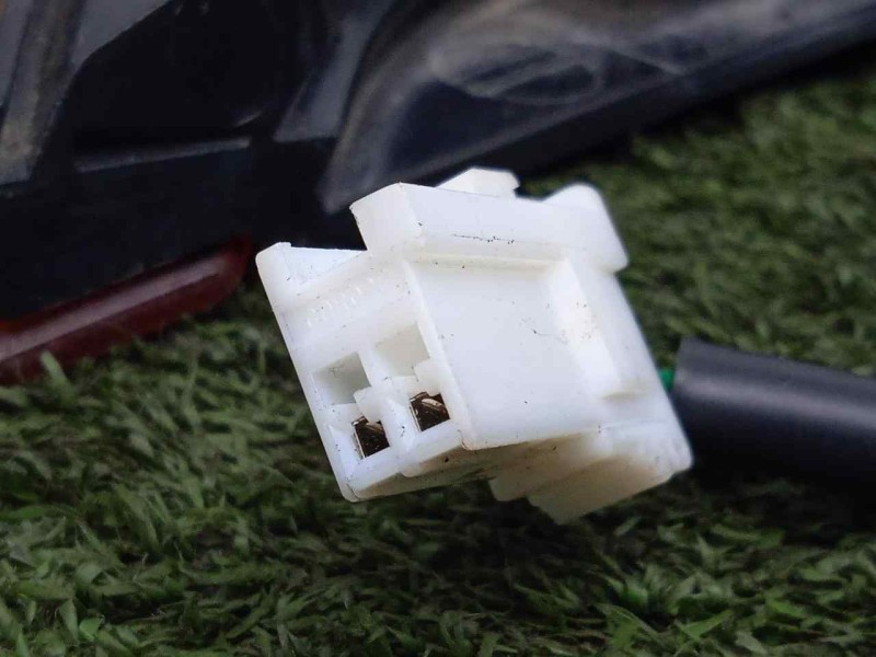 Recambio de luz central de freno para kia ceed 1.0 tgdi cat referencia OEM IAM 92700J7000  