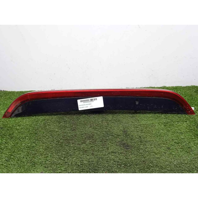 Recambio de luz central de freno para kia ceed 1.0 tgdi cat referencia OEM IAM 92700J7000  