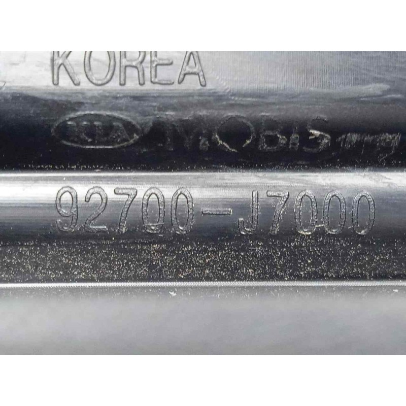 Recambio de luz central de freno para kia ceed 1.0 tgdi cat referencia OEM IAM 92700J7000  