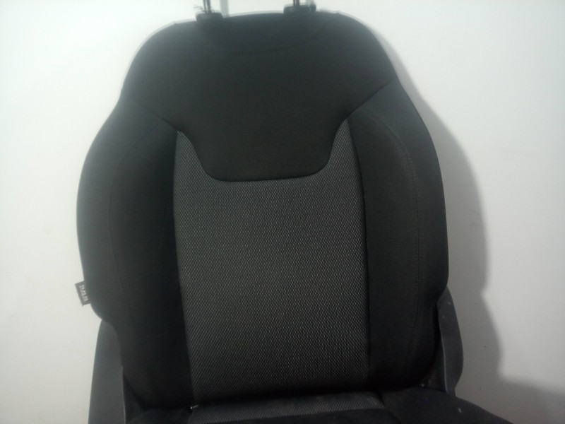 Recambio de asiento delantero derecho para jeep renegade 1.0 t-gdi cat referencia OEM IAM  TELA NEGRO