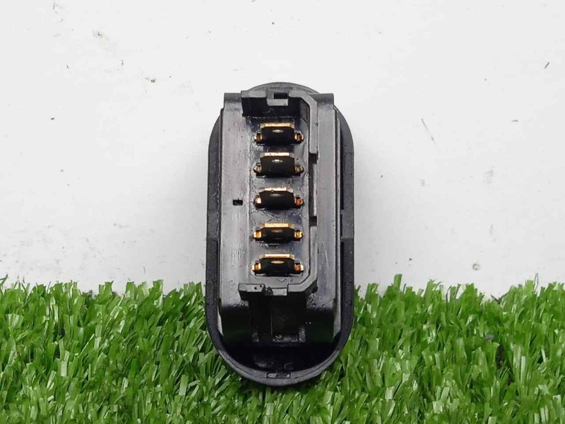 Recambio de mando elevalunas delantero derecho para dacia duster 1.6 16v cat referencia OEM IAM  5.PINES 