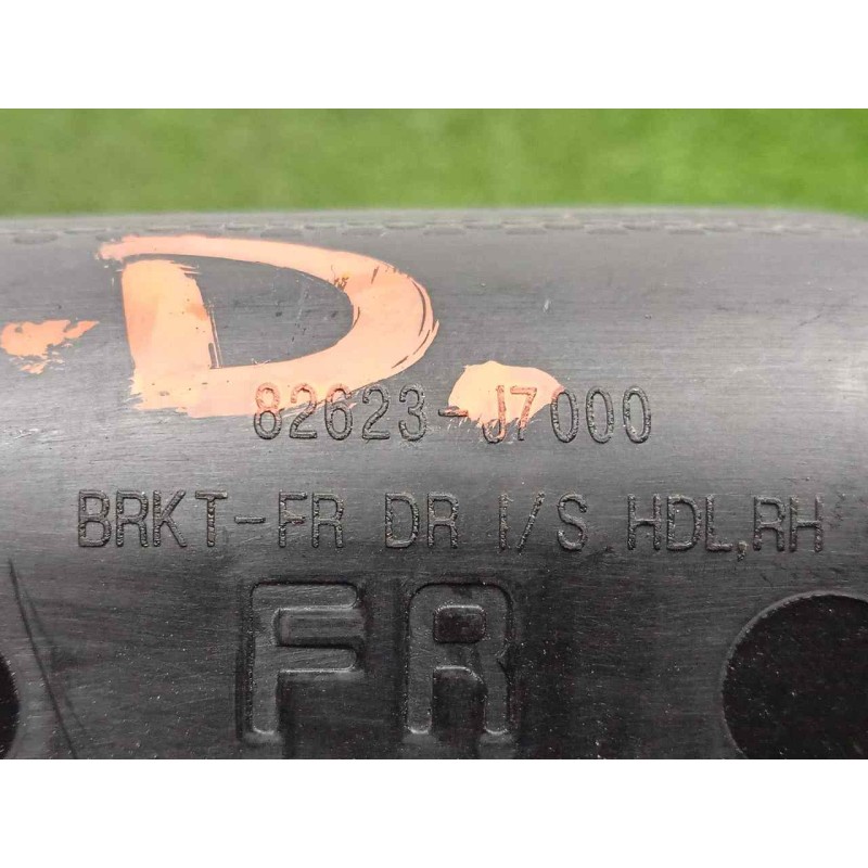 Recambio de maneta interior delantera derecha para kia ceed 1.0 tgdi cat referencia OEM IAM 82623J7000  