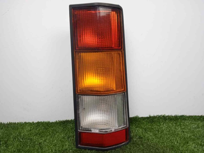 Recambio de piloto trasero derecho para renault rapid/express (f40) 1.4 referencia OEM IAM  85-1 