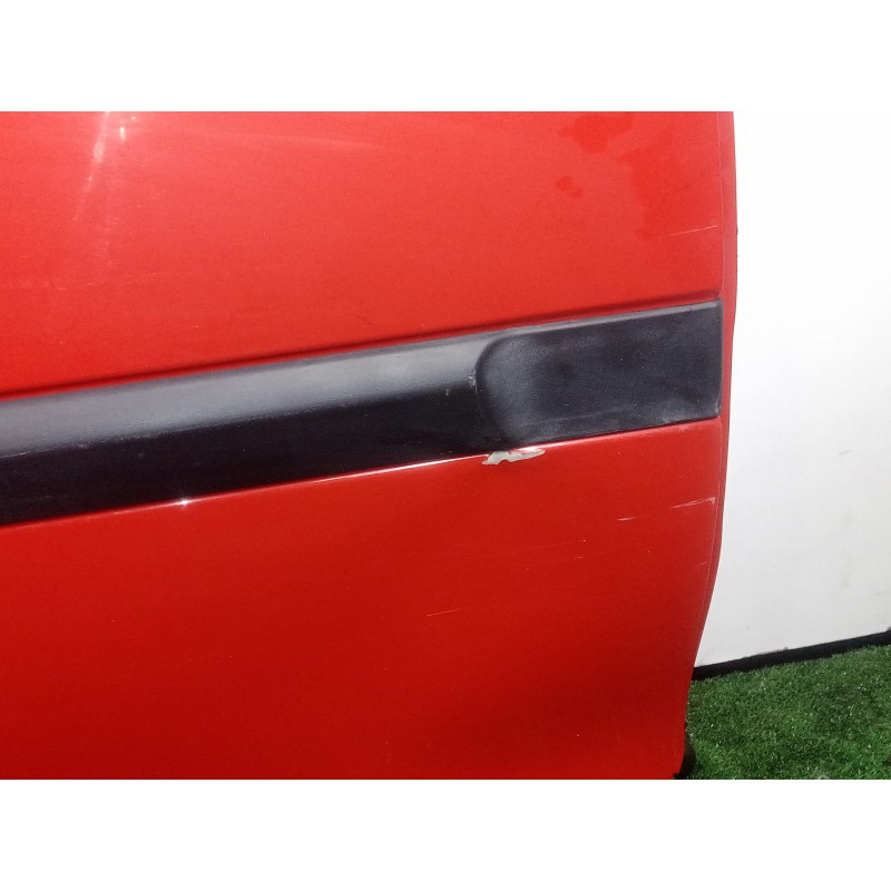 Recambio de puerta trasera derecha para renault clio iii 1.2 referencia OEM IAM   ROJO