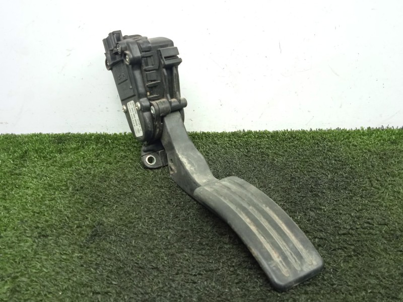 Recambio de potenciometro pedal para dacia duster 1.5 dci diesel fap cat referencia OEM IAM 8200386506D-6PV00908502  RENAULT