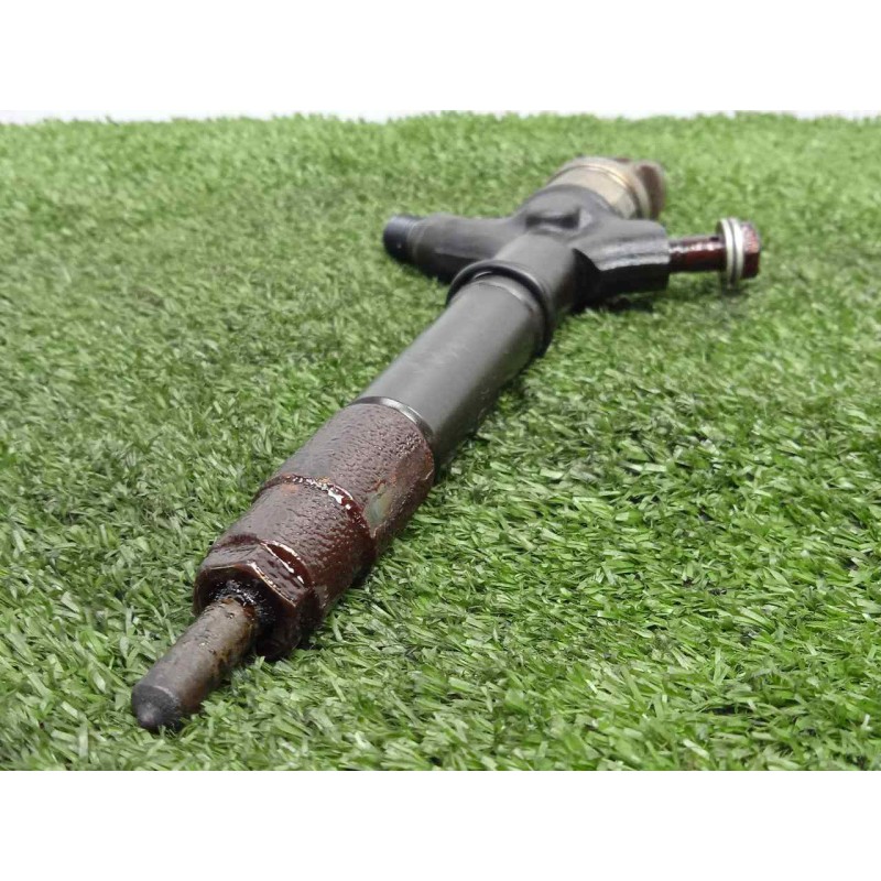 Recambio de inyector para toyota avensis berlina (t25) 2.2 d-4d cat referencia OEM IAM 236700R160  