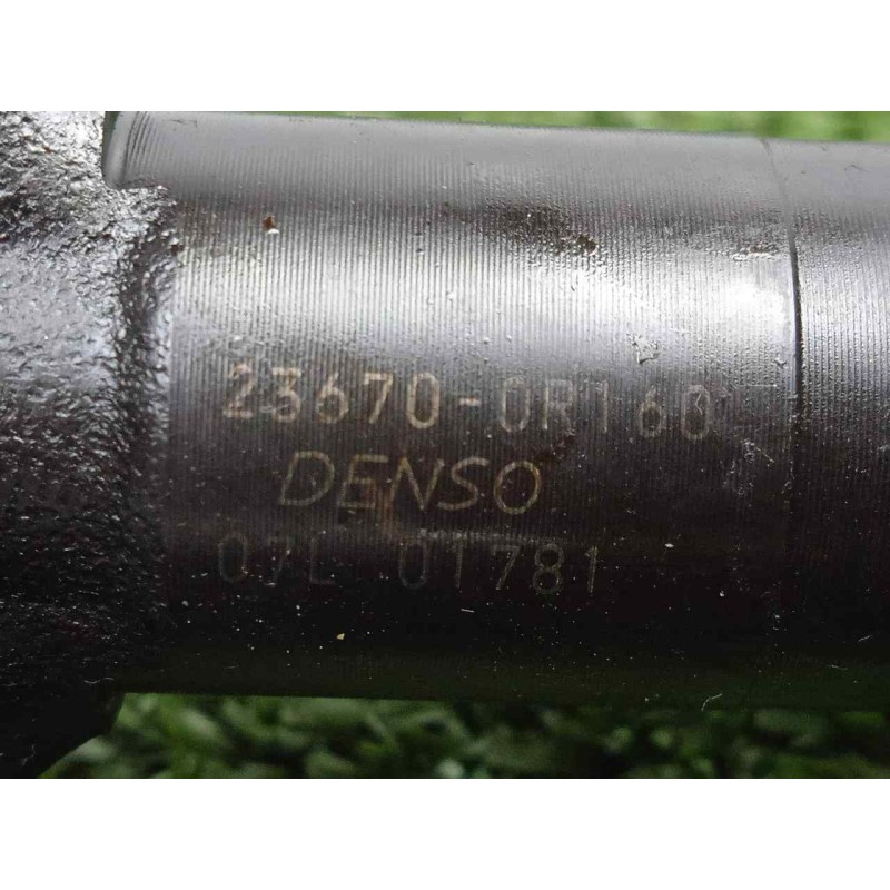 Recambio de inyector para toyota avensis berlina (t25) 2.2 d-4d cat referencia OEM IAM 236700R160  