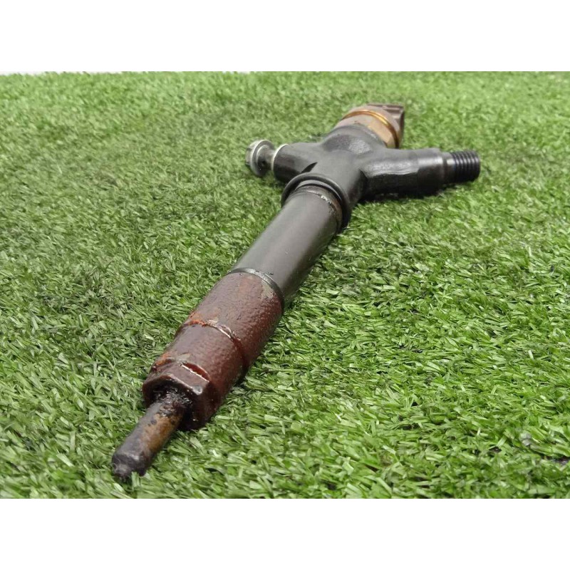 Recambio de inyector para toyota avensis berlina (t25) 2.2 d-4d cat referencia OEM IAM 236700R160  