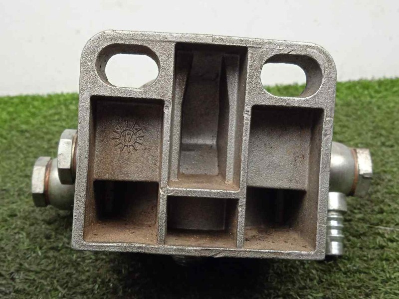 Recambio de soporte filtro gasoil para nissan terrano/terrano.ii (r20) 2.7 turbodiesel referencia OEM IAM SINREFERENCIA  