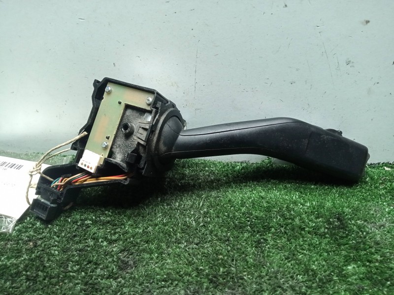 Recambio de mando luces para volkswagen golf v berlina (1k1) 2.0 tdi referencia OEM IAM 1K0953513A  