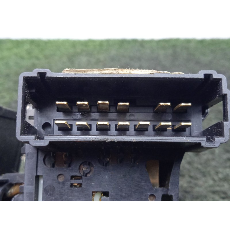 Recambio de mando limpia para dacia duster 1.5 dci diesel fap cat referencia OEM IAM 255679527R-9010576671 VALEO 13.PINES