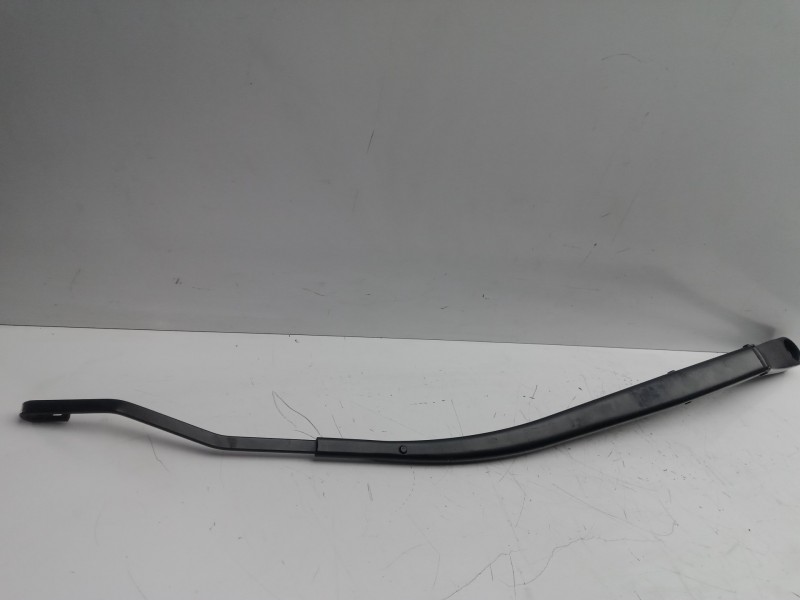 Recambio de brazo limpia delantero izquierdo para hyundai ix35 1.7 crdi cat referencia OEM IAM   