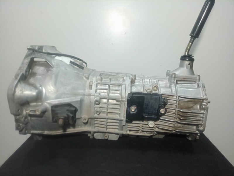 Recambio de caja cambios para toyota land cruiser (j15) 3.0 turbodiesel cat referencia OEM IAM QNJTMBQ 6.VELOCIDADES MANUAL