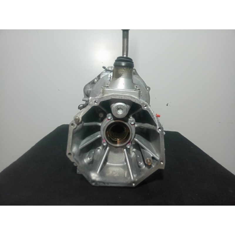 Recambio de caja cambios para toyota land cruiser (j15) 3.0 turbodiesel cat referencia OEM IAM QNJTMBQ 6.VELOCIDADES MANUAL