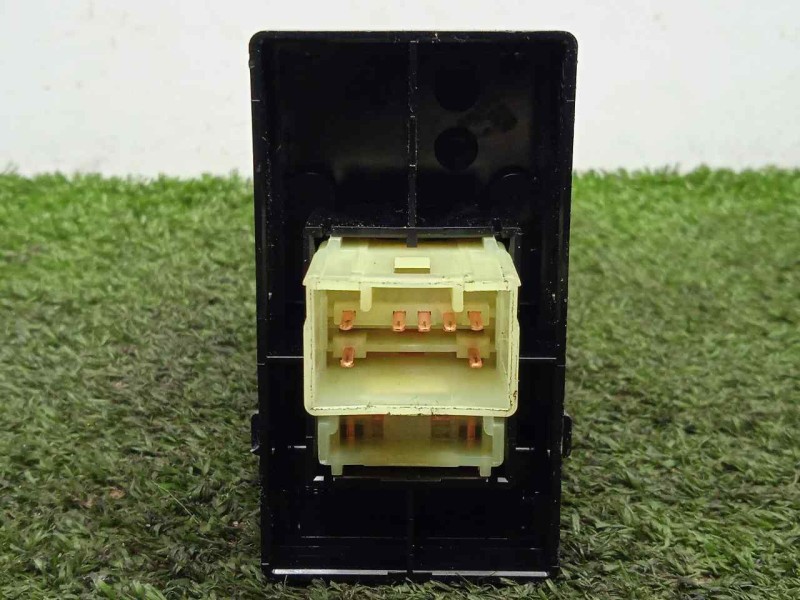 Recambio de mando elevalunas trasero izquierdo para kia ceed 1.0 tgdi cat referencia OEM IAM 40B5221500  