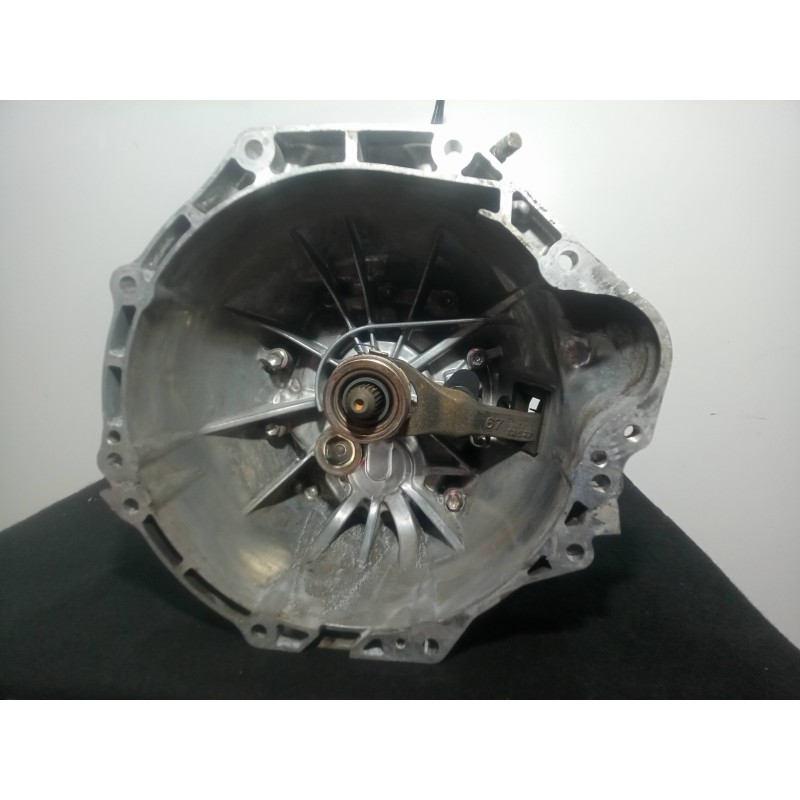 Recambio de caja cambios para toyota land cruiser (j15) 3.0 turbodiesel cat referencia OEM IAM QNJTMBQ 6.VELOCIDADES MANUAL