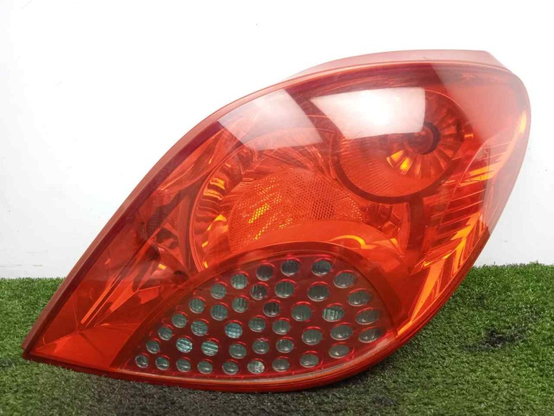 Recambio de piloto trasero derecho para peugeot 207 cc 1.6 16v referencia OEM IAM 9680179080 CABRIO 