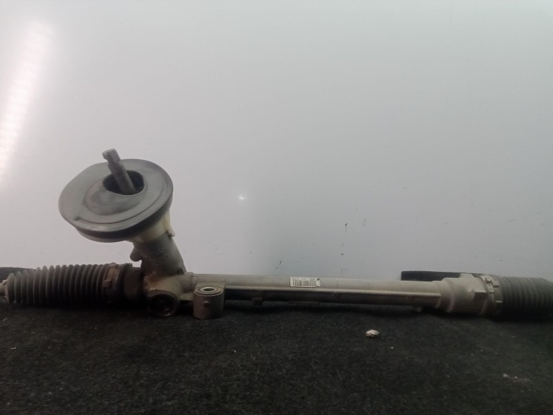 Recambio de cremallera direccion para ford fiesta (ccn) 1.25 16v cat referencia OEM IAM 8V513200CF-B299LHD  