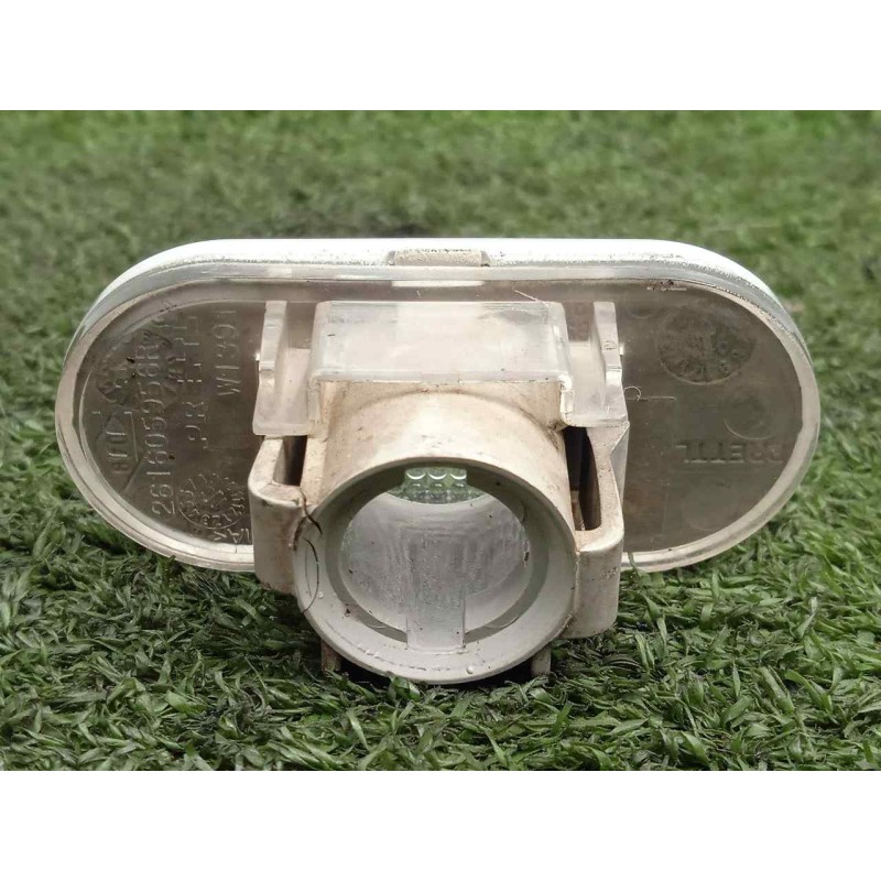 Recambio de piloto lateral derecho para fiat talento kombi (296) l1h1 1,0t basis (m1) referencia OEM IAM 261605956R  