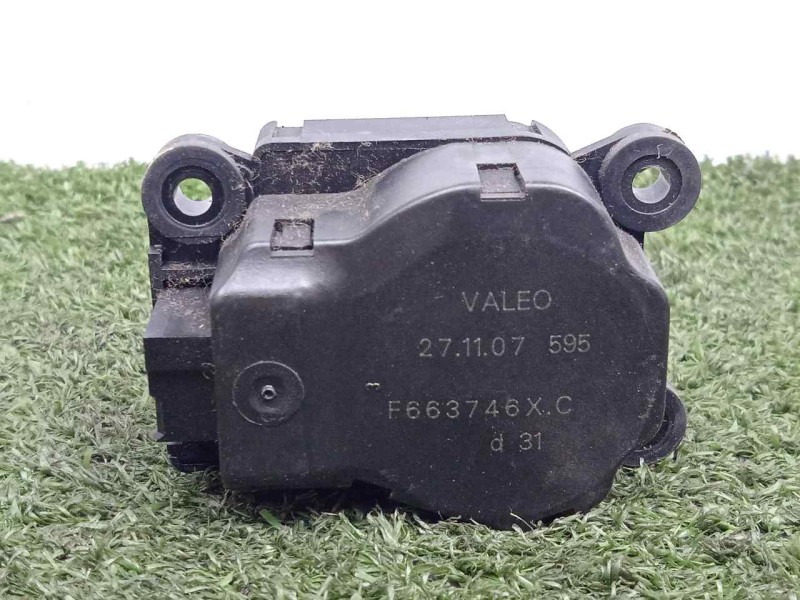 Recambio de motor trampilla calefaccion para peugeot 207 cc 1.6 16v referencia OEM IAM F663746XC  