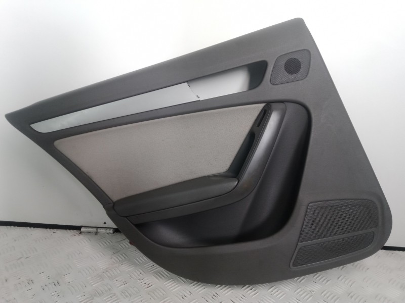 Recambio de guarnecido puerta trasera izquierda para audi a4 ber. (b8) 1.8 16v tfsi referencia OEM IAM 8K0867305  