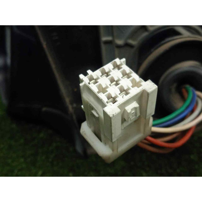 Recambio de retrovisor izquierdo para peugeot 206 berlina 1.9 diesel referencia OEM IAM  ELECTRICO - 7.CABLES AZUL