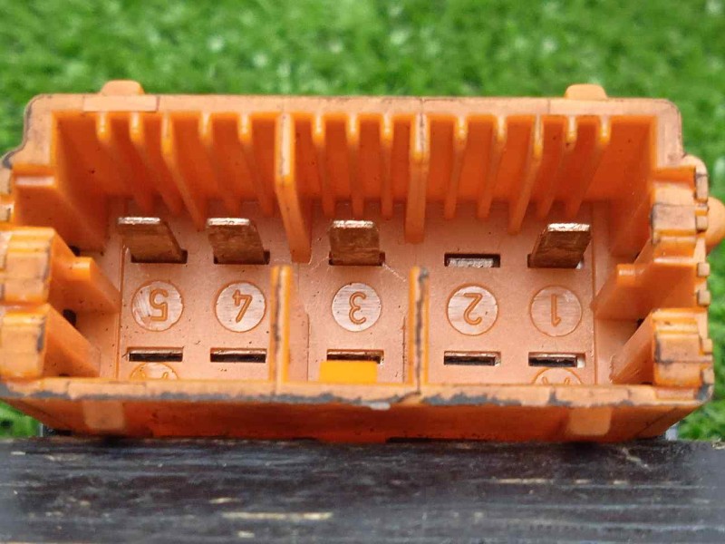 Recambio de interruptor para citroën zx 1.4 referencia OEM IAM SINREFERENCIA  