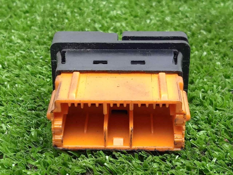 Recambio de interruptor para citroën zx 1.4 referencia OEM IAM SINREFERENCIA  