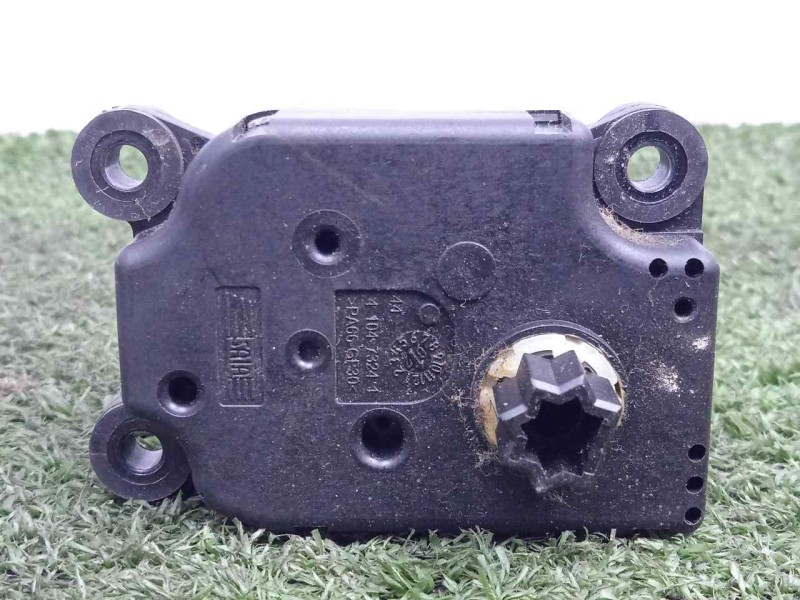 Recambio de motor trampilla calefaccion para peugeot 207 cc 1.6 16v referencia OEM IAM F663746XC  